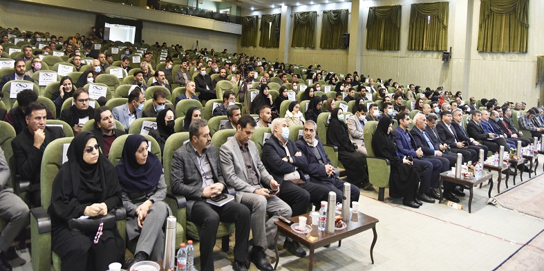 آیین اختتامیه هفته پژوهش و فناوری استان چهارمحال و بختیاری در دانشگاه شهرکرد